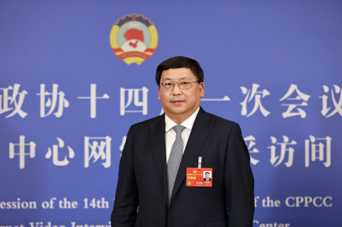 全國政協委員，中國誠通控股集團有限公司黨委書記、董事長朱碧新